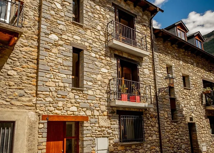 Inmocyma Antigua Casa Chuanina, Bajo-benasque Apartamento